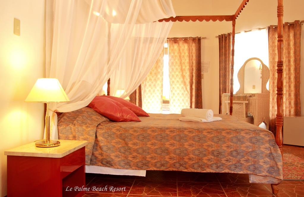 Le Palme Beach Resort Pandan Exterior photo