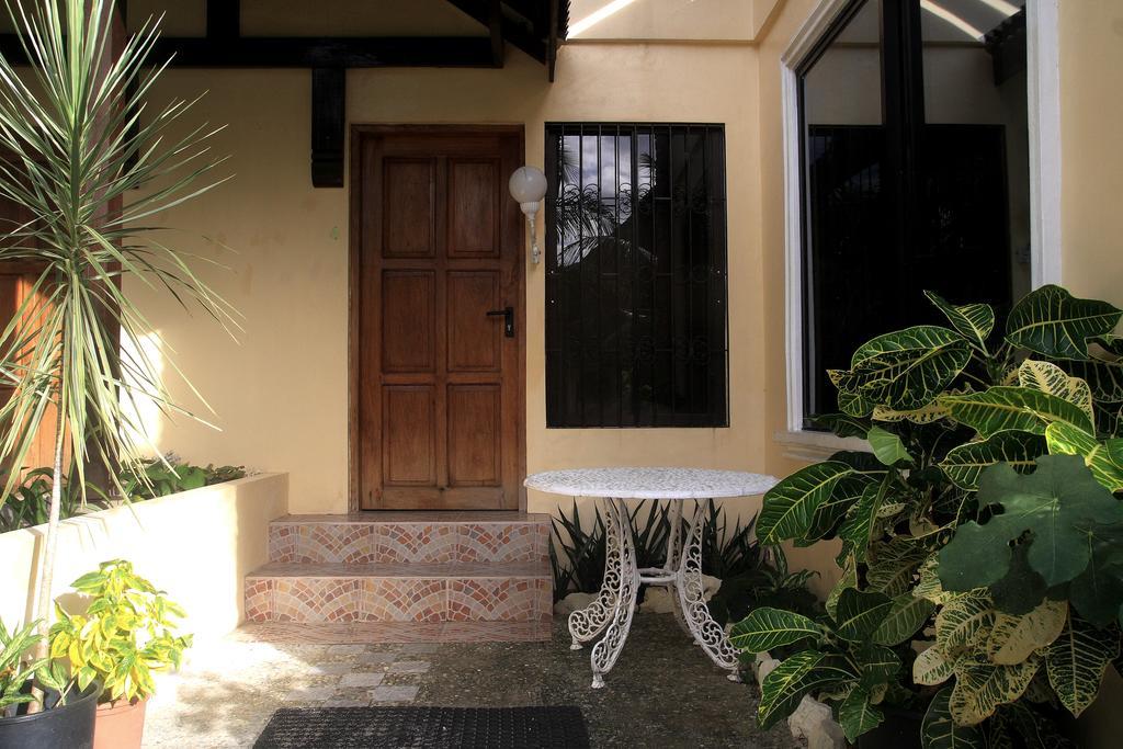 Le Palme Beach Resort Pandan Exterior photo